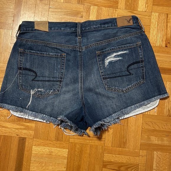 Brand new Vintage high rise shorts - Picture 2 of 2